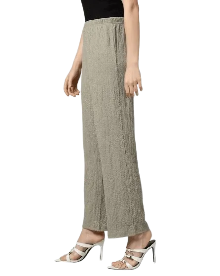 730795289--473Wx593H-443050404-olive-MODEL2.webp